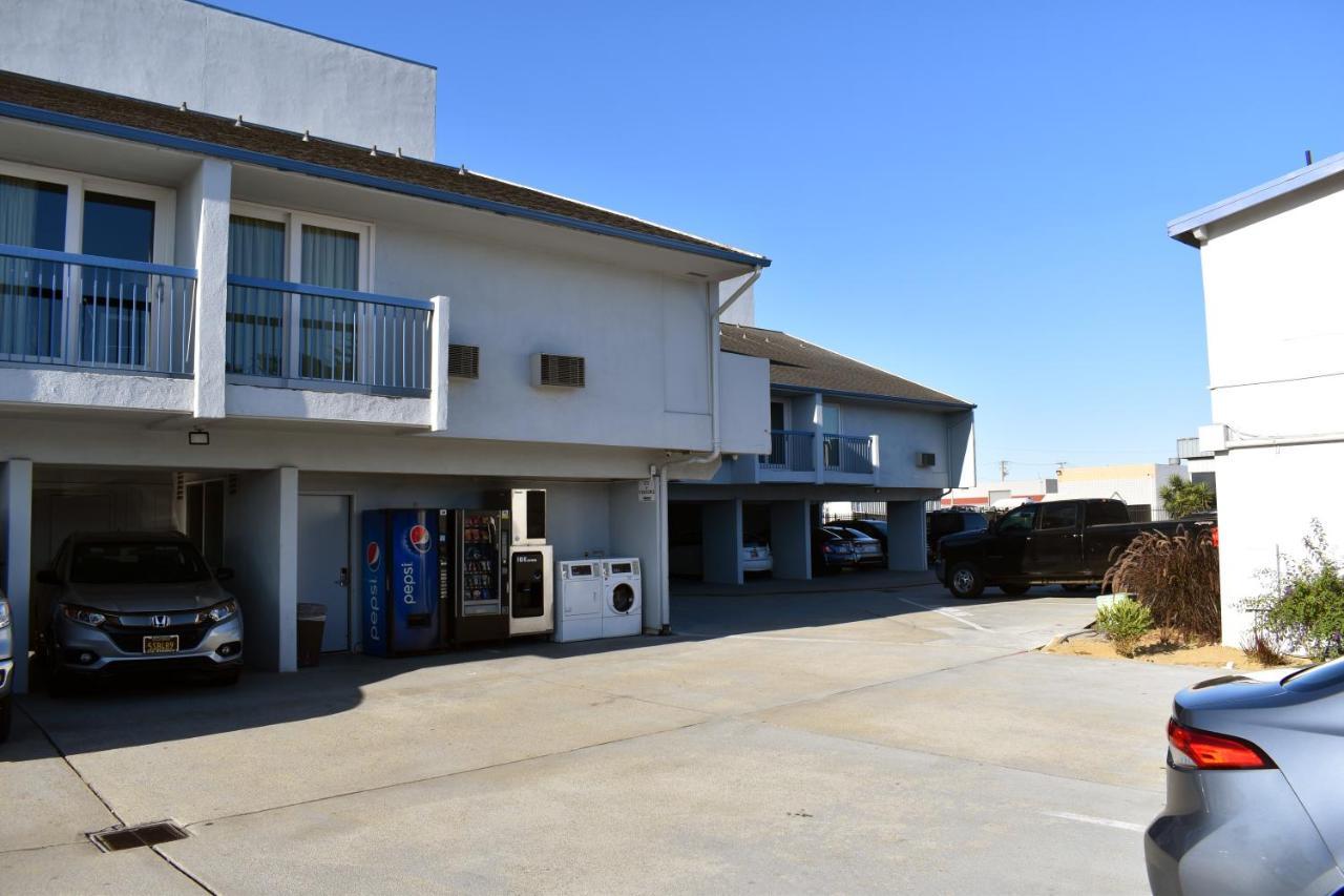 Sand Dollar Inn Seaside Exterior photo