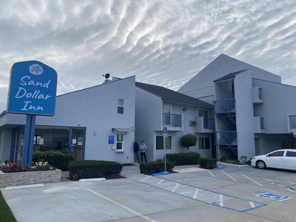 Sand Dollar Inn Seaside Exterior photo